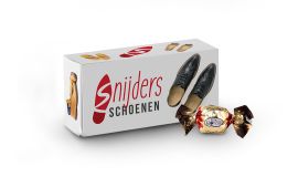 Box with 4 chocolates